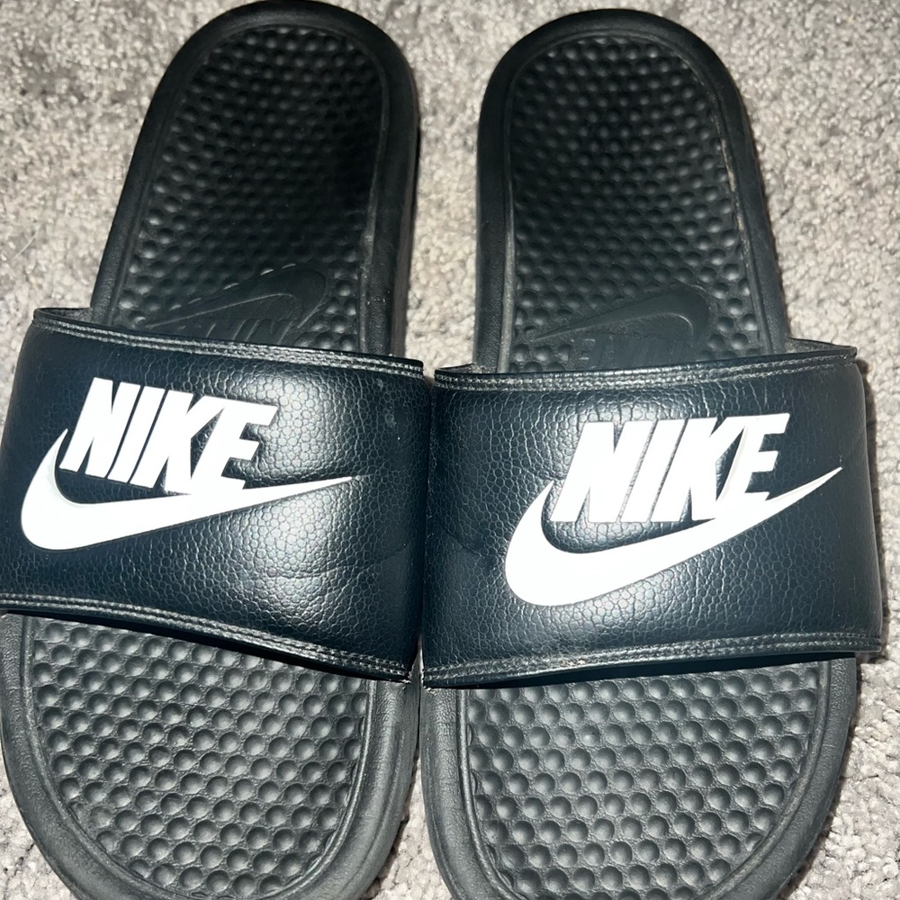Nike slides mens size 9 black with white letters